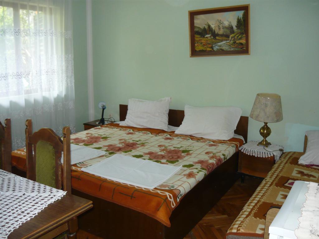 Rooms Banicevic ريسان الغرفة الصورة