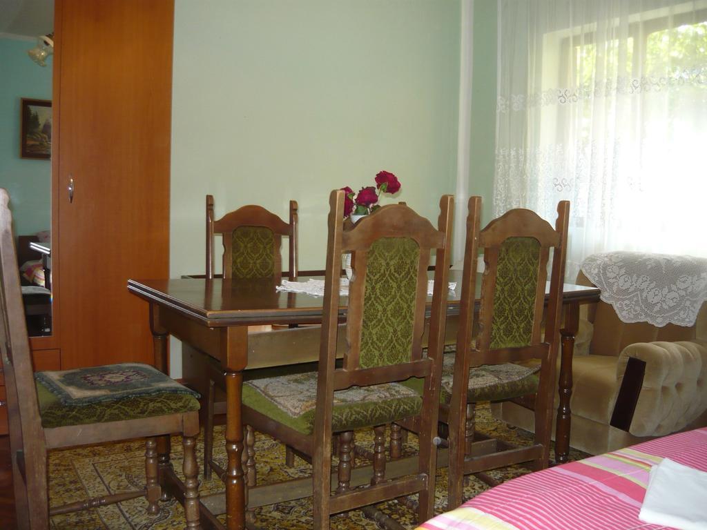Rooms Banicevic ريسان الغرفة الصورة