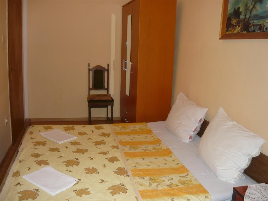 Rooms Banicevic ريسان الغرفة الصورة
